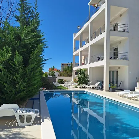 Apartment Carlotta *