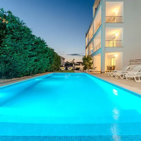 דירה Carlotta זאדאר